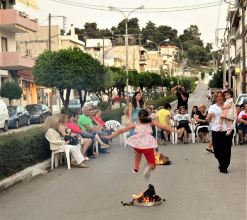 Πηδώντας τις φωτιές